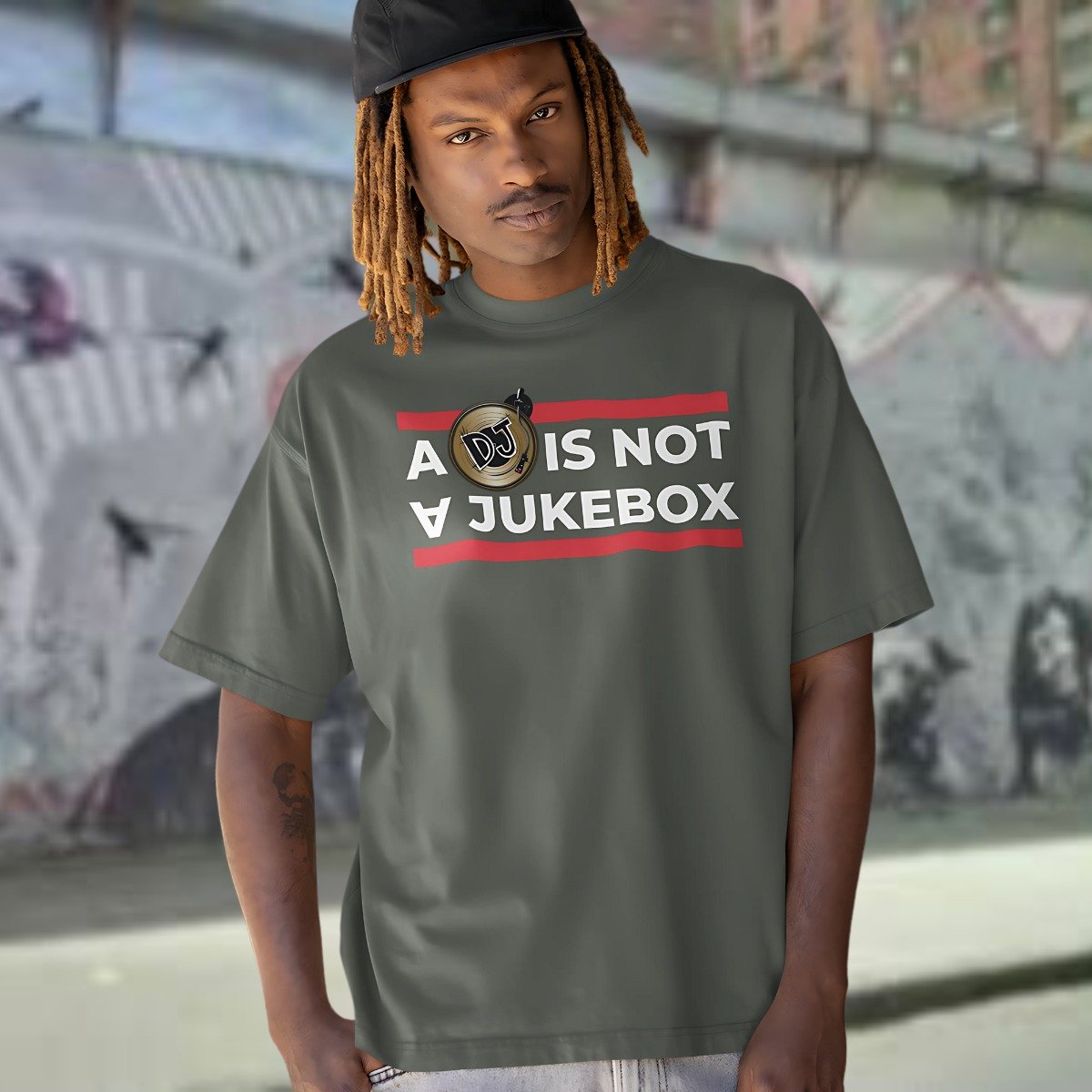 T-shirts DJ A DJ Is Not A Jukebox oversize en coton bio - Wax & Wear