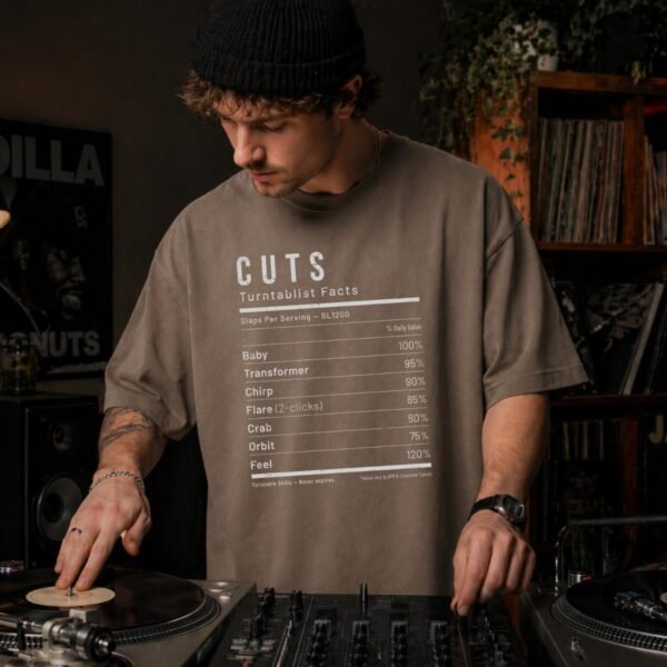 t-shirt DJ oversize cuts - Groove Facts Break Taupe - Lifestyle