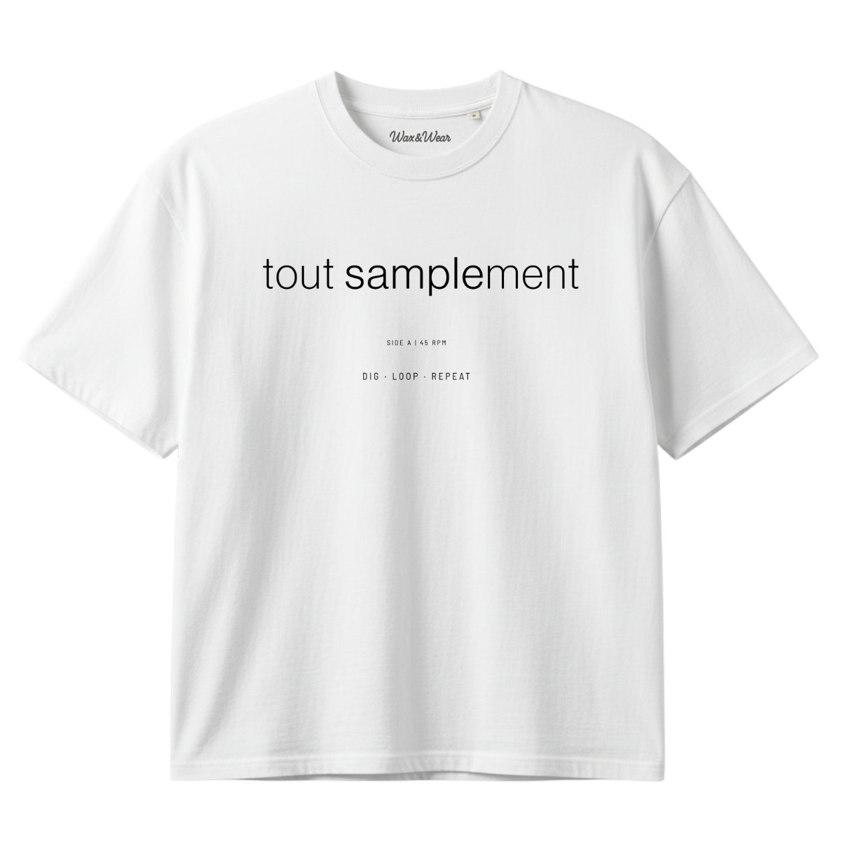 t-shirt oversize DJ blanc mockup
